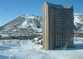 090911163844_UB-3324-05_A.jpg